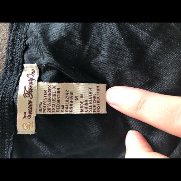NWOT Forever 21 black halter top - Picture 4 of 4